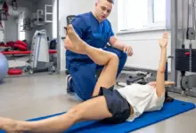 Curar estiramento no joelho