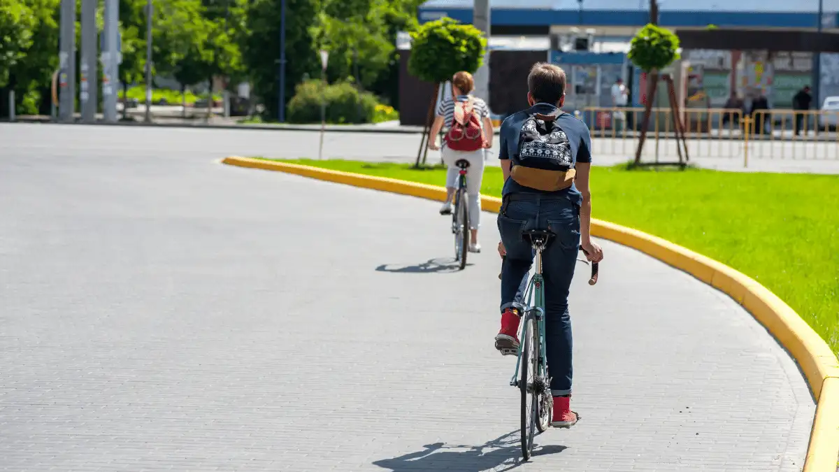 Quem tem lesão no menisco pode andar de bicicleta