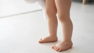 Joelhos tortos em crianças