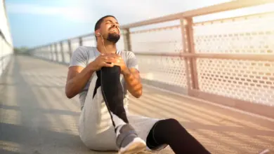 Sintomas que indicam problema sério no joelho